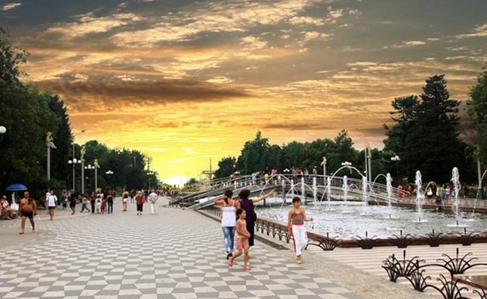 Mar Nero Ostello Batumi Esterno foto