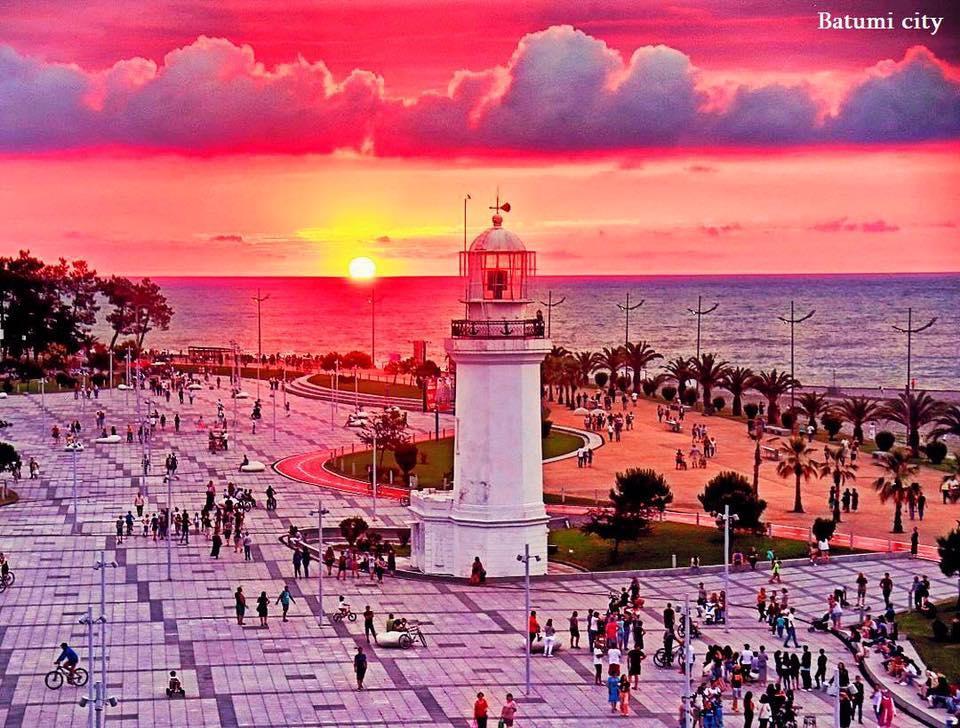 Mar Nero Ostello Batumi Esterno foto