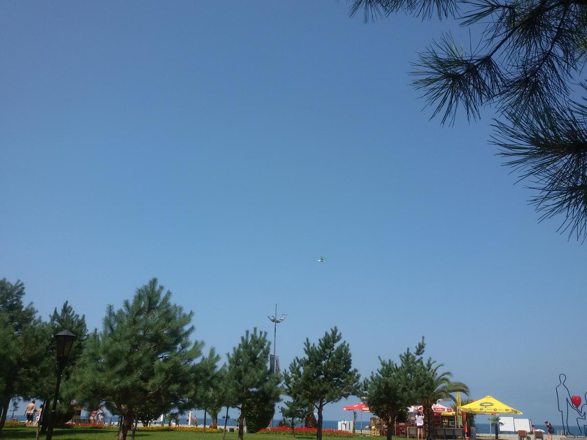 Mar Nero Ostello Batumi Esterno foto
